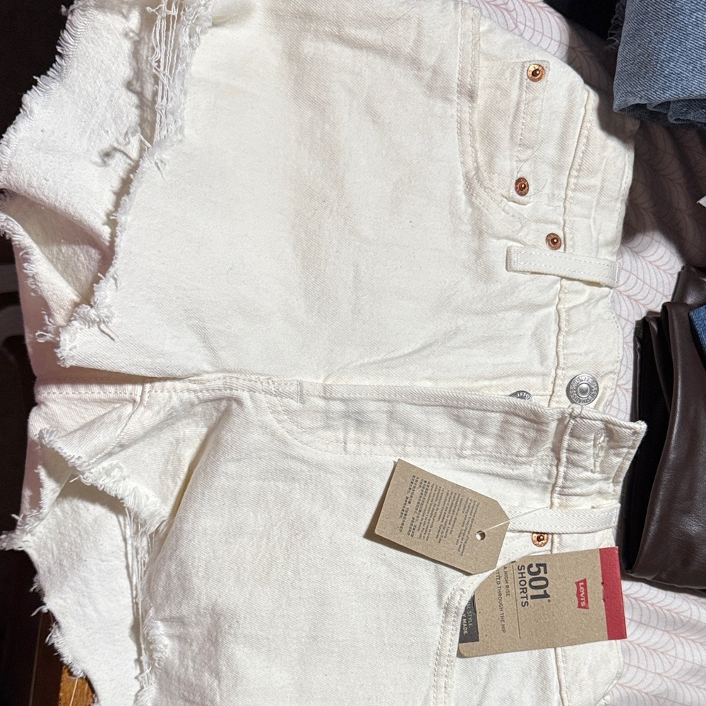Levi's Women's Cream Jean Shorts